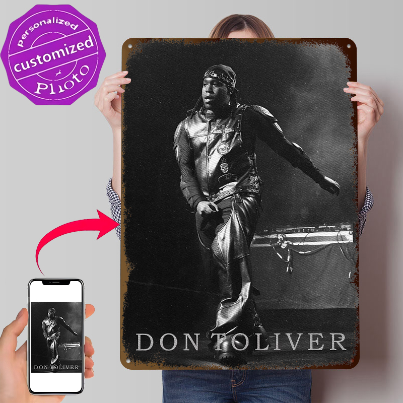 Retro Gaming On - Don Toliver Performing on Stage Metal