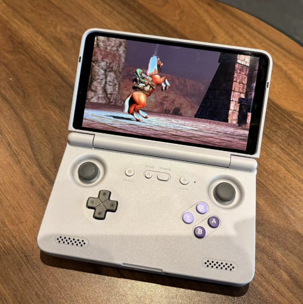 Retroid Pocket Flip 2 Handheld - Retro Gaming Gadgets recensione e prezzo