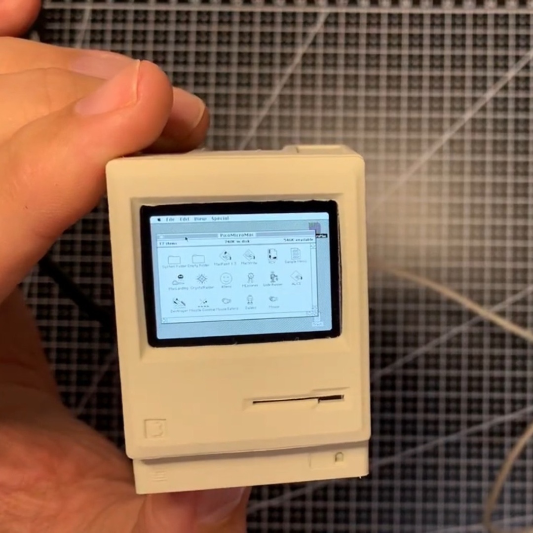 Retro Macintosh Mini Computer  - Retro Gaming Corps recensione e prezzo