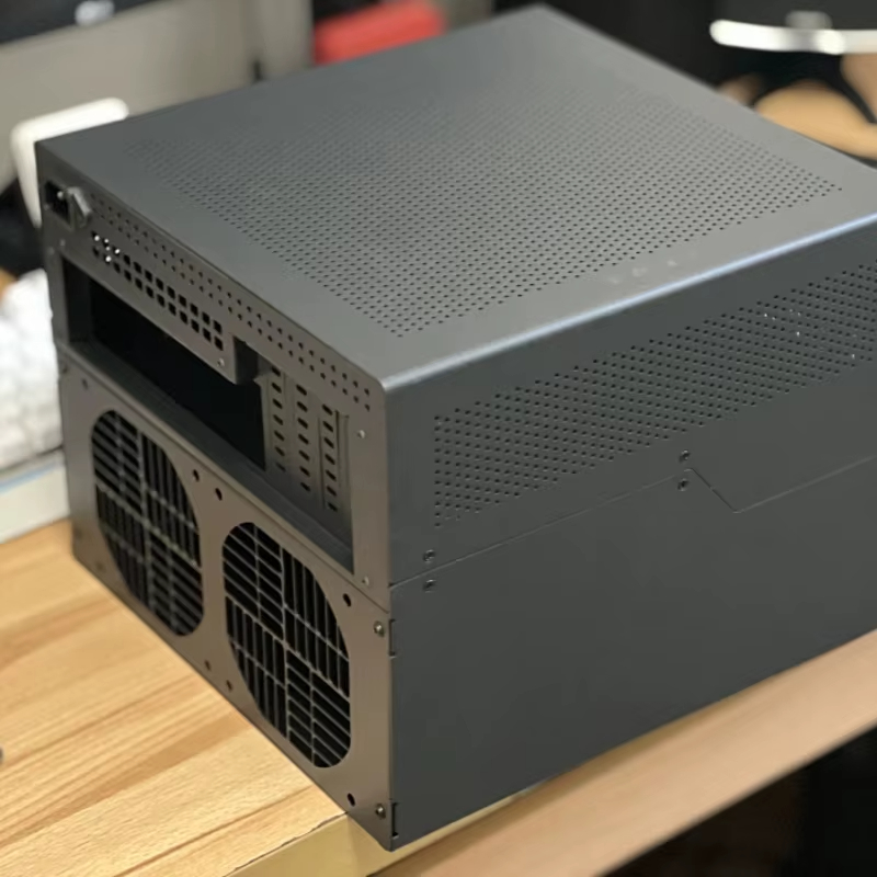 10 Bay NAS Server Case 0.8mm G - Retro Gaming Cabinet recensione e prezzo